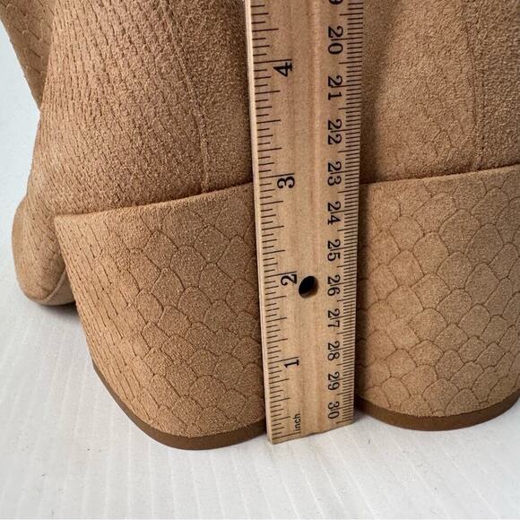 Free People Nicola snake embossed tan sand color size 8 US / 38 block heel - Picture 9 of 13